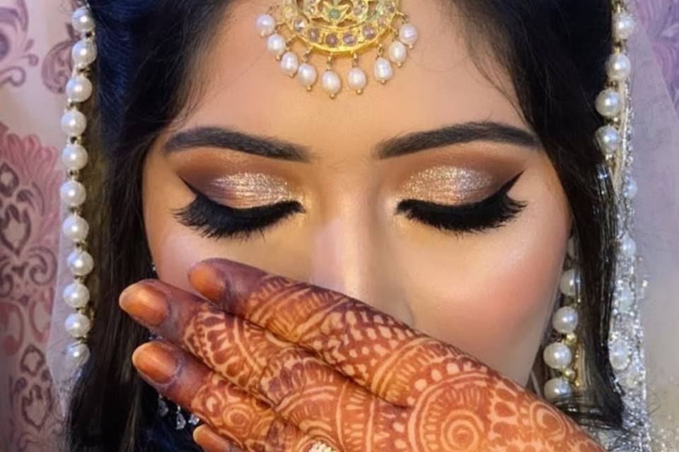 Professional Bridal Makeup Artist Najma Sultana, Erragadda