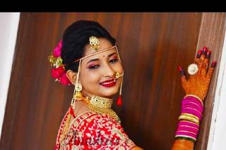 Pretty Looks Beauty Parlour & Makeup Studio