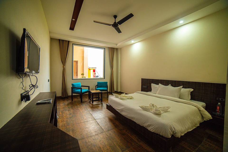 Accommodation
