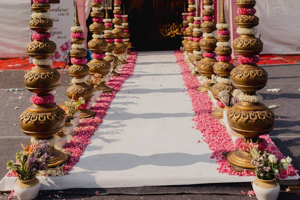 Entrance decor