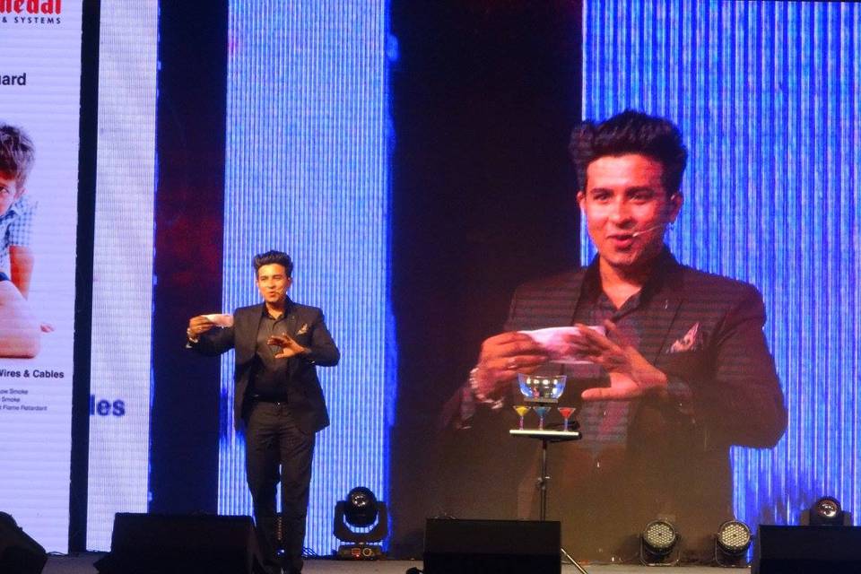 Rajesh Kumar, Malad West