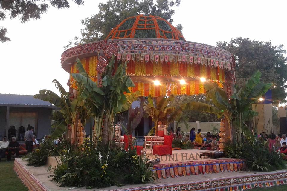 Gamthi Theme Decoration