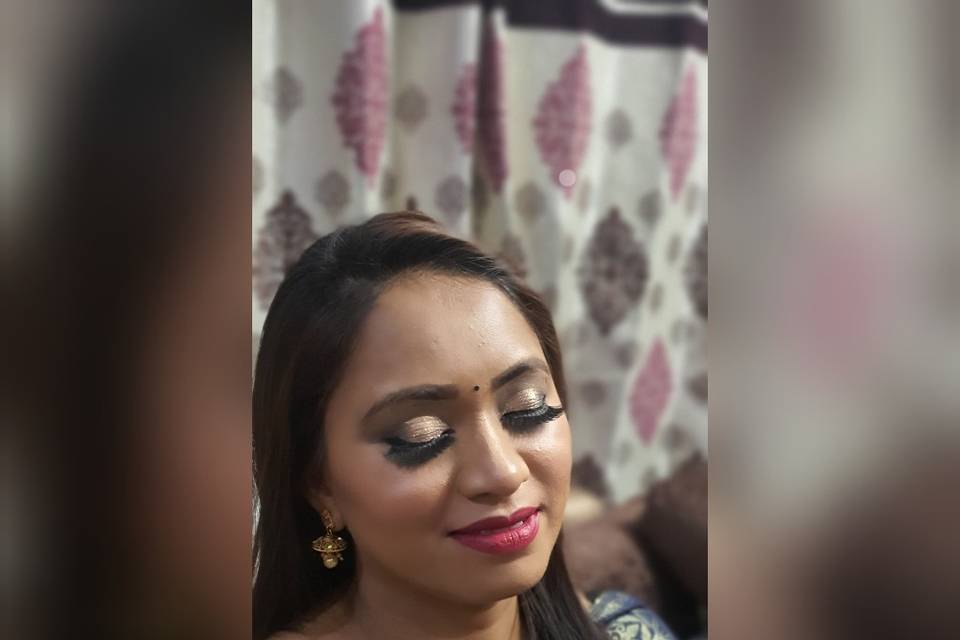 Simple party makeup