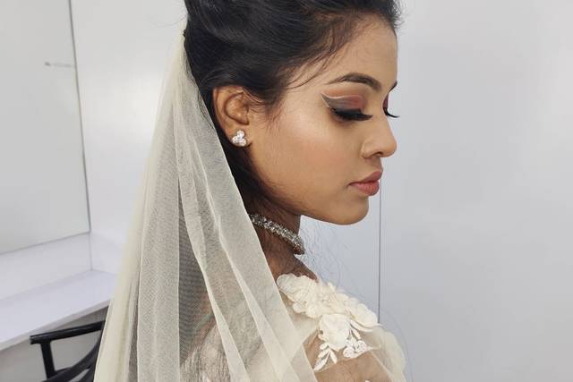 Party makeup