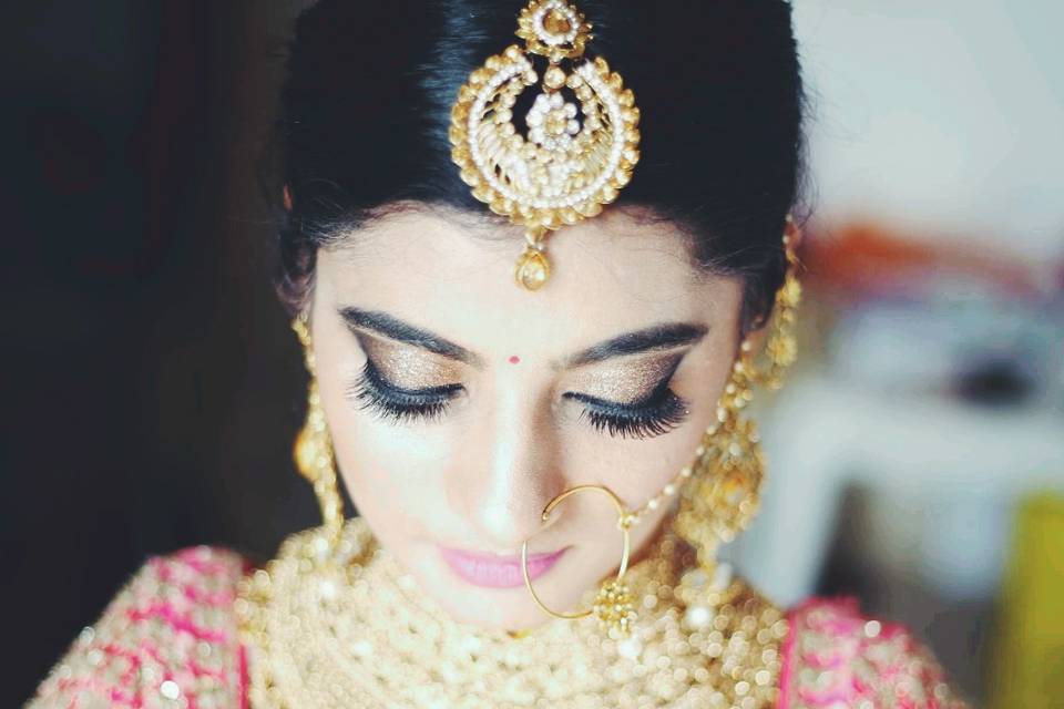 Makeup By Nishtha, South City 2