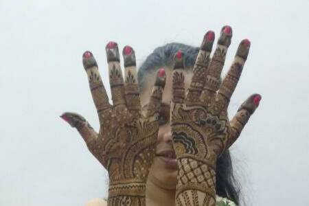 Mehendi Artist - Poonam Thakkar