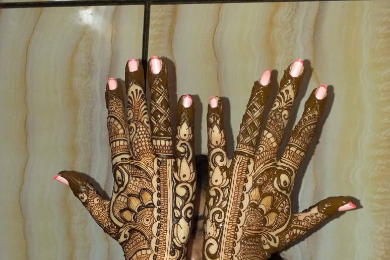 Mehandi Artist Dipti