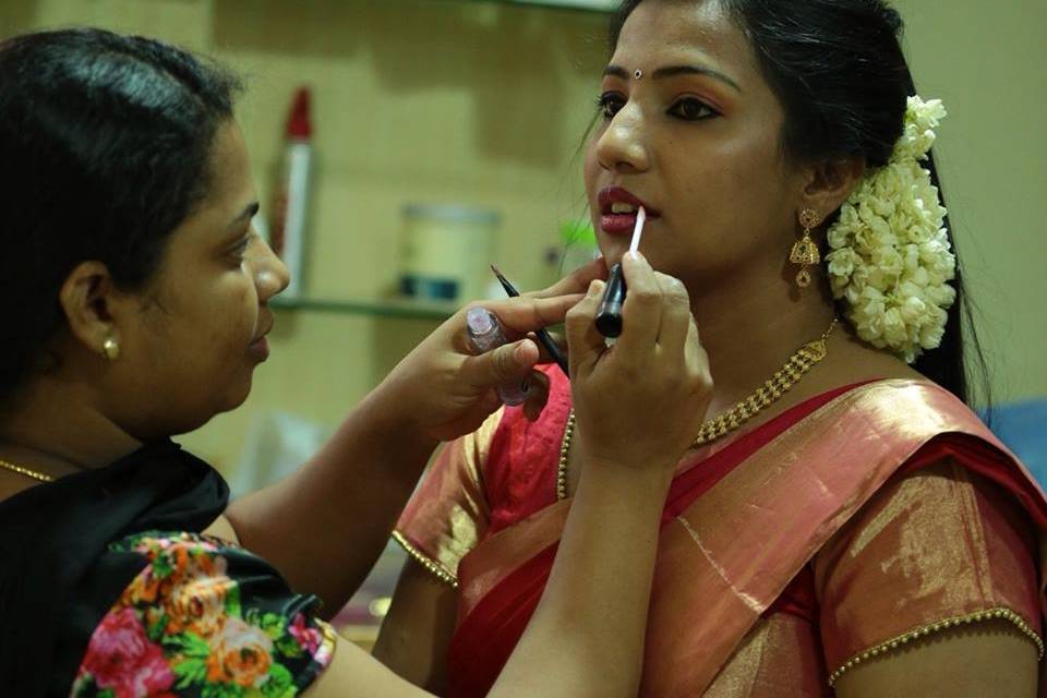 Sumayya Sreenath Makeup Studio