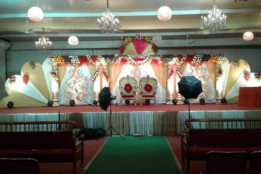 Arshad Baba Flower Decorations