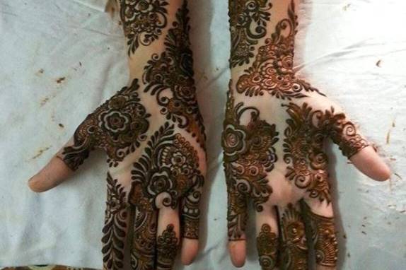 40+ Cool Mehndi Designs That Every 2024 Bride Must Check Out | Bridal Look  | Wedding Blog