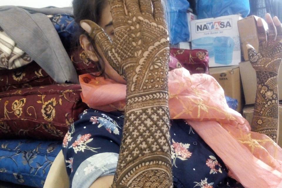 Khushii Mehendi Art