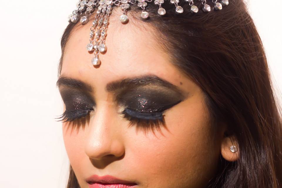 Makeup Artistry by Juhi Awadhiya