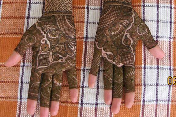 Designer mehndi