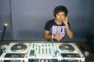 DJ Aby and DJ Sudipa