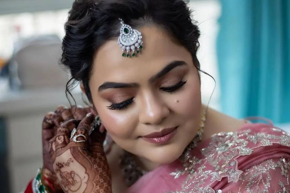 Parwani Ashu, Natural Makeup Artist