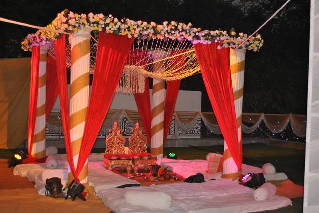 Wedding vedi