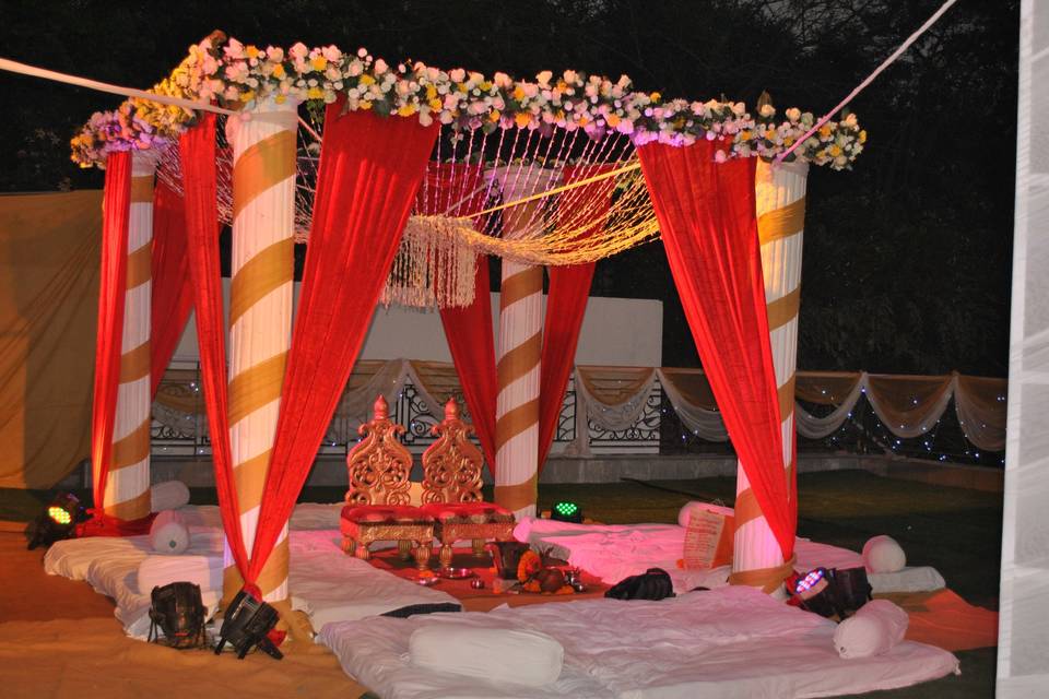 Wedding vedi