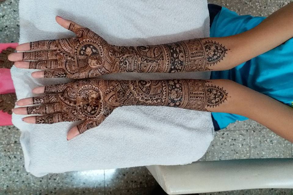 Elegant Mehendi, Banaswadi