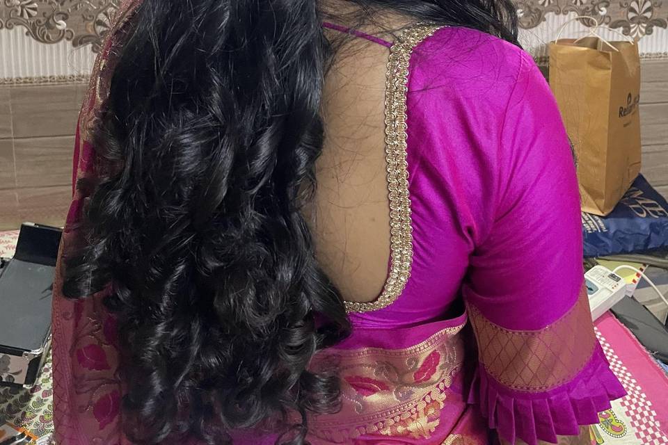 Engagement hairs