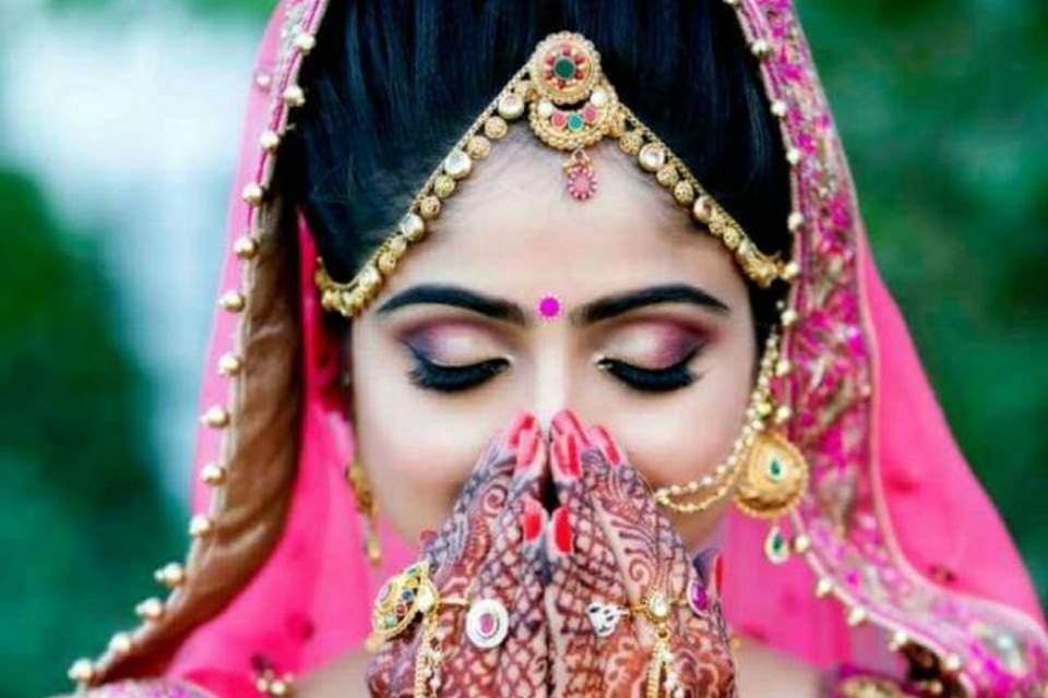 Bridal makeup