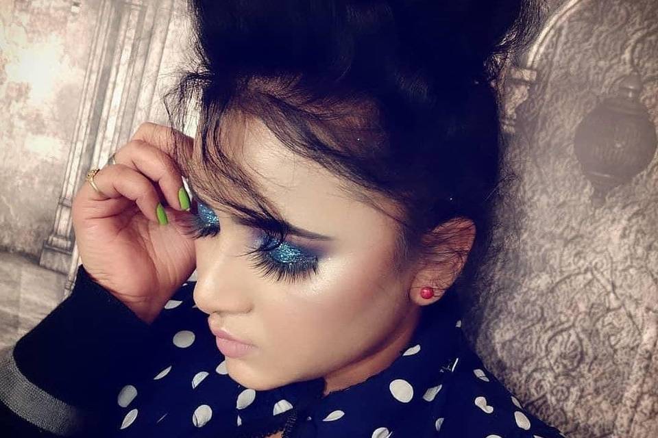 Party makeup