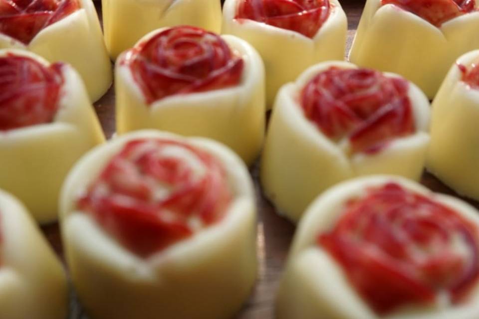 Rose flavor white chocolate