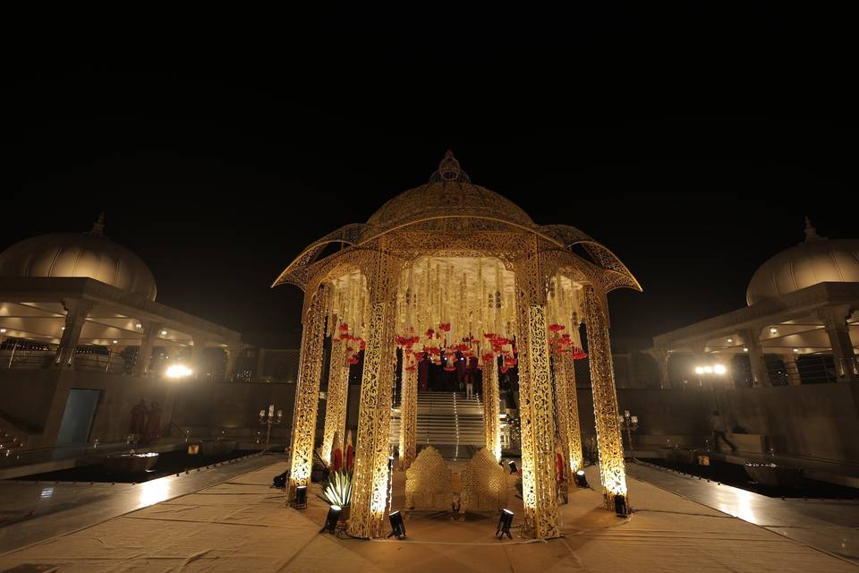 Amphitheatre- Pheras