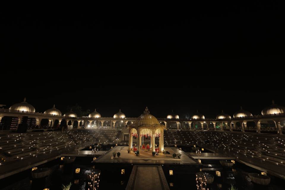 Amphitheatre- Pheras