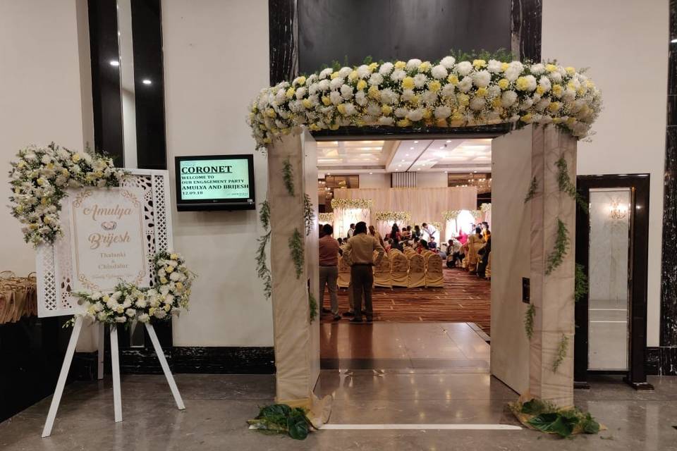 Entrance decor