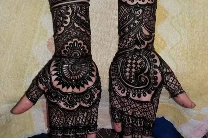 Sunny Mehendi Artist