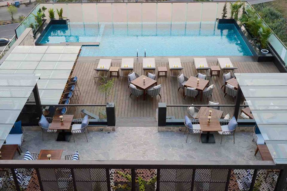 Pool Rooftop