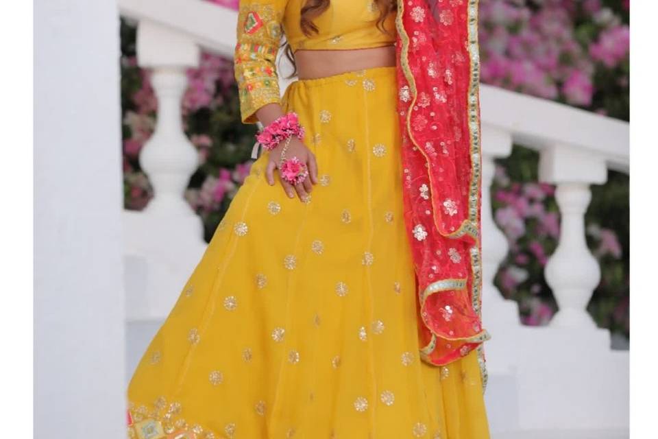 Haldi outfit