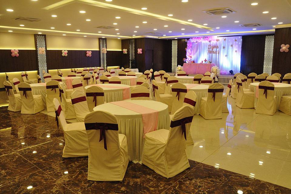 Banquet hall