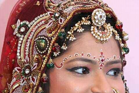 poojitha_radhakrishna 's look for her ring ceremony 😍 PC:  @deepak_vijay_photography #makeupbyaanchalbalaraj… | Instagram