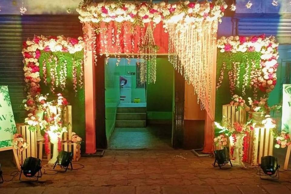Entry decor