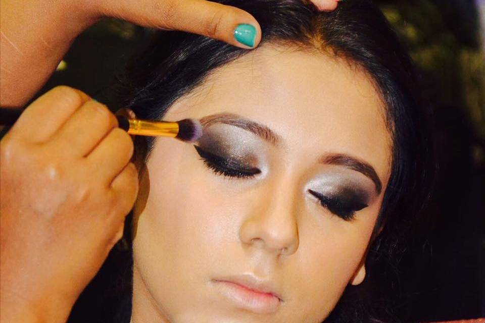 Makeup Artist Soniya Ganchley