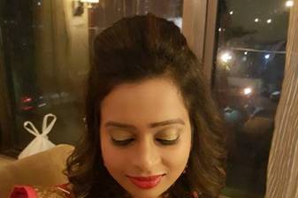 Pooja sharma hair & make-up artist