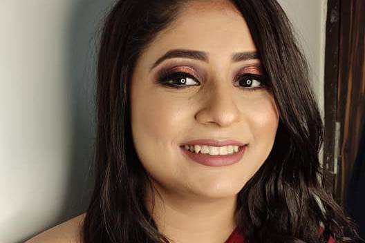 Ekta Sanghvi Pro Makeup Artist And Hairstylist