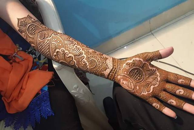 DEEPAVALI henna DAY 1 #hennadesign #diwalihenna #simplehenna #minimali... |  TikTok