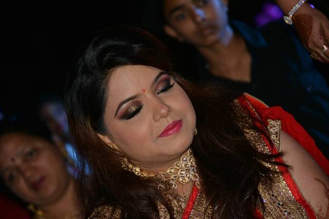 Party makeup