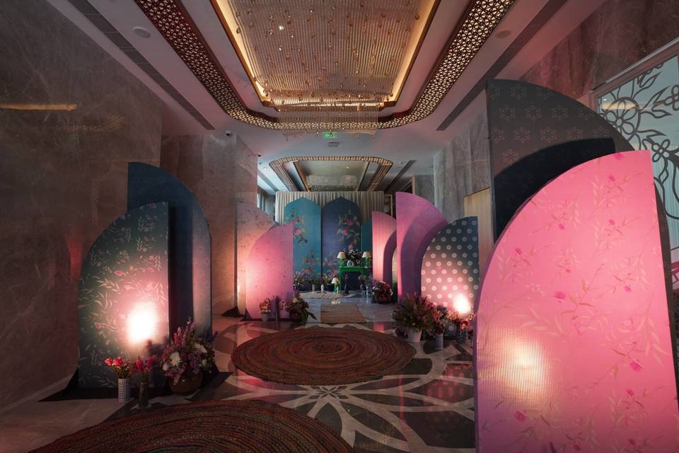 Entrance decor