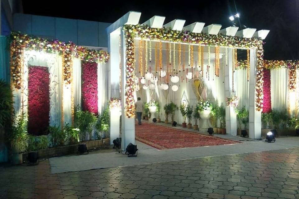 Entrance decor