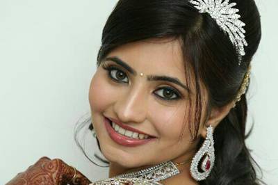 Varshaa Shah Makeup Artist