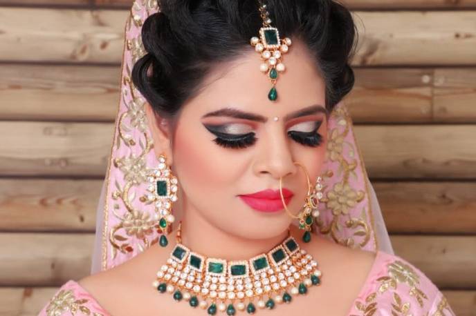 Rashi Rawal Makeup Artist and Salon