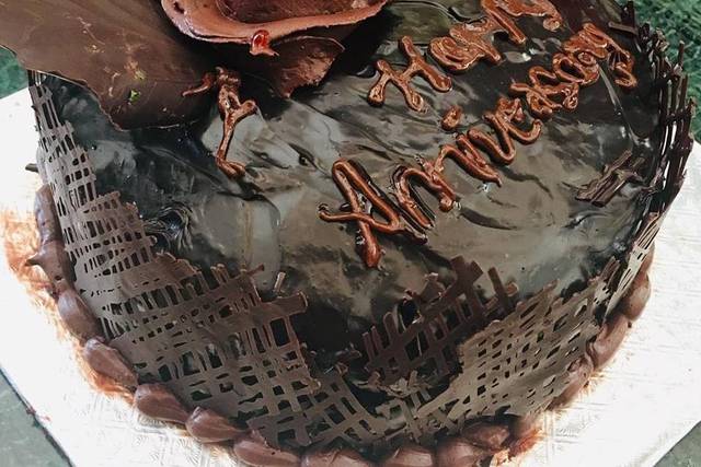 ❤️ Happy Birthday Chocolate Cake For Roshni