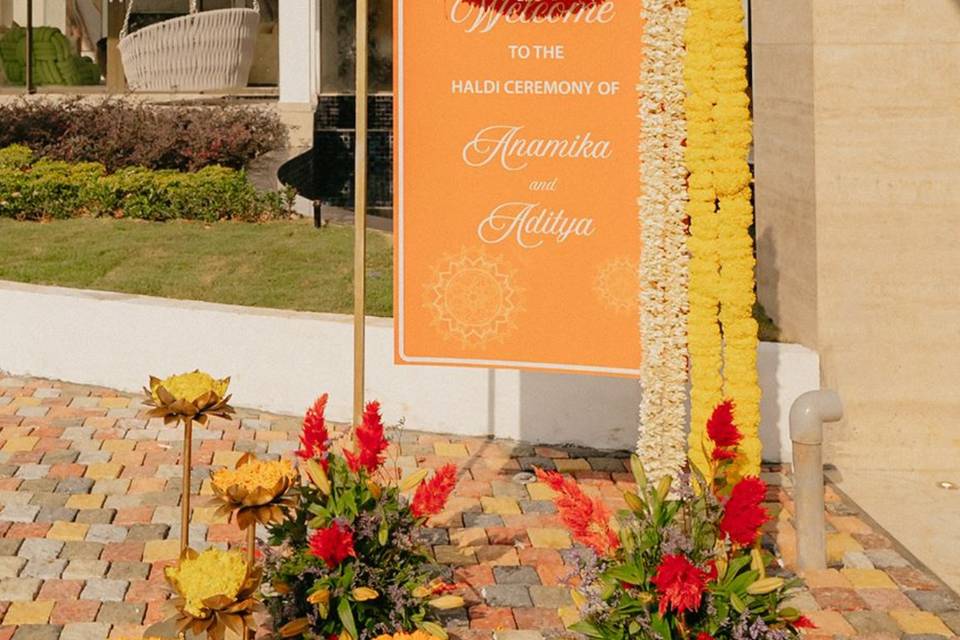 Entrance Decor