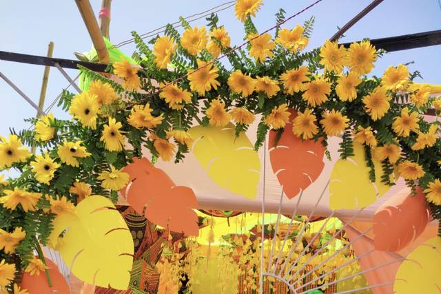 Entrance decor