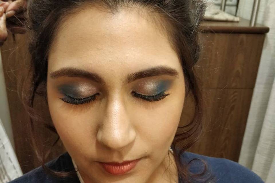 Party makeup