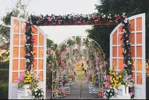 Entrance decor