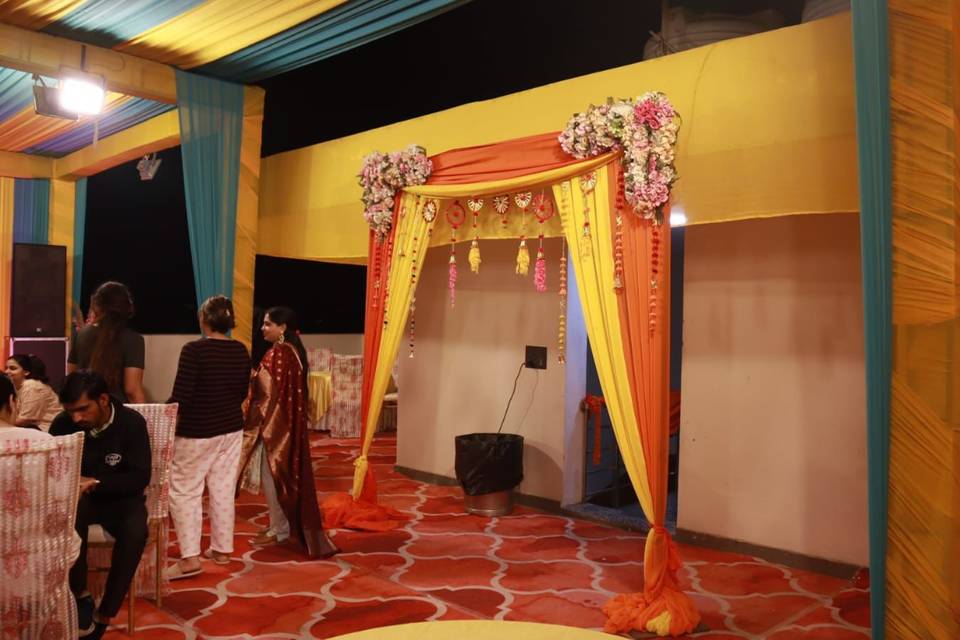 Entrance decor